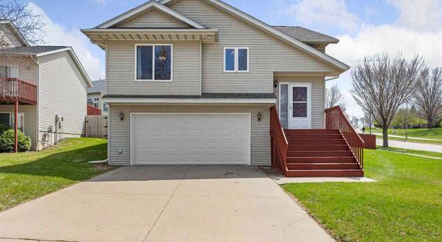 Photo of 2871 Irving Ave, Iowa City, IA 52246