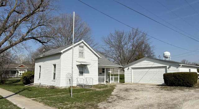 Photo of 114 W Walnut St, Sigourney, IA 52591