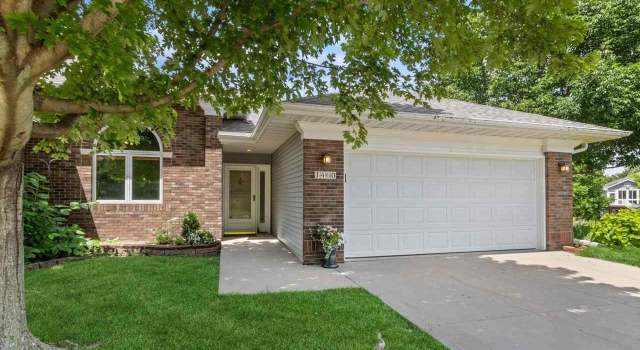 Photo of 1460 Cromwell Pl, Iowa City, IA 52240