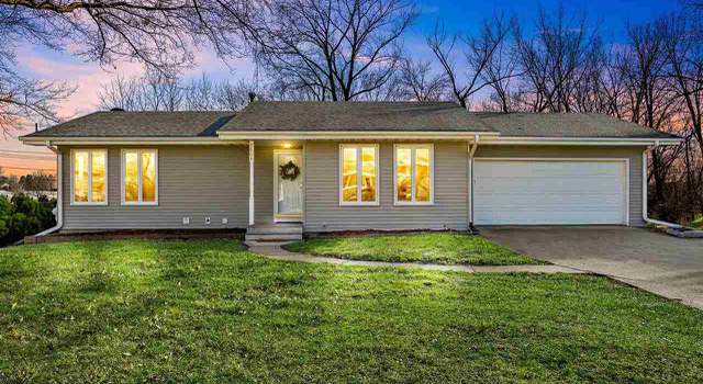 Photo of 1606 10th St, Coralville, IA 52241