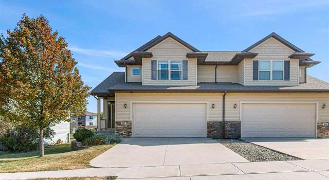 Photo of 462 Watts Ct, North Liberty, IA 52317