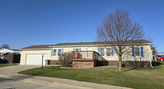 Photo of 843 Basswood Ln, Iowa City, IA 52246
