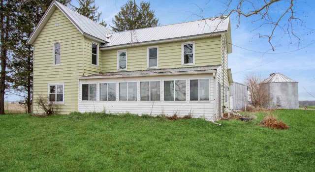 Photo of 185 Cedar Muscatine Rd, West Branch, IA 52358