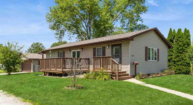 Photo of 610 7th Ave, Belle Plaine, IA 52208
