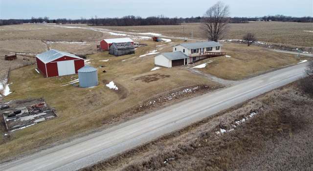 Photo of 2302 110th St, Marengo, IA 52301