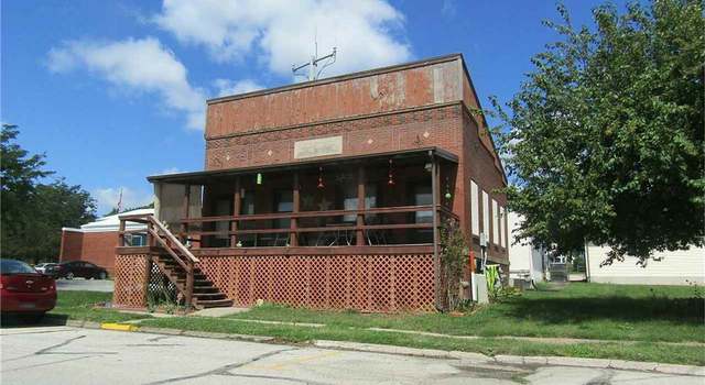 Photo of 814 3rd St, Wellman, IA 52356
