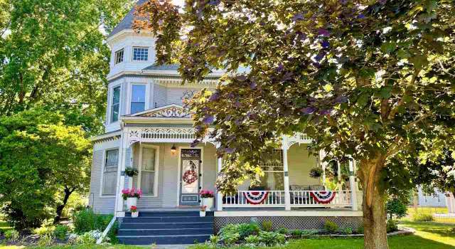 Photo of 302 Short St, Nichols, IA 52766