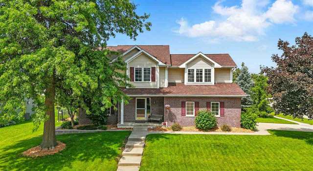 Photo of 7025 Walden Rd Rd NE, Cedar Rapids, IA 52402