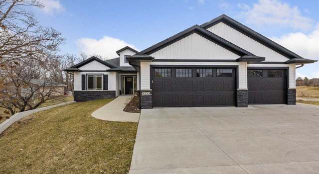 Photo of 1222 Curtis Bridge Rd, Swisher, IA 52338