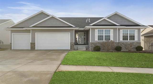 Photo of 3115 Ridgeview Dr, Ely, IA 52227