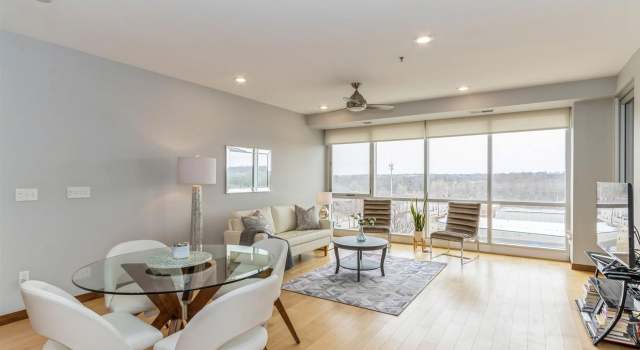 Photo of 1303 5th St #402, Coralville, IA 52241