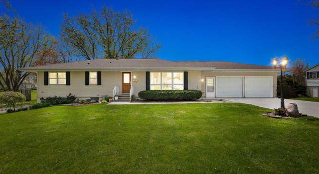 Photo of 313 E 8th St, Tipton, IA 52772