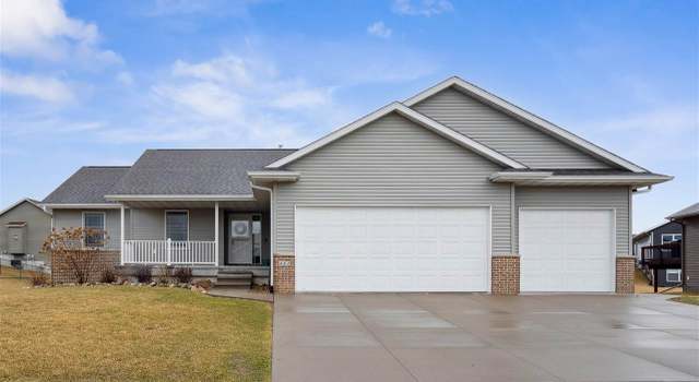 Photo of 412 Pleasant Hill Dr, Atkins, IA 52206