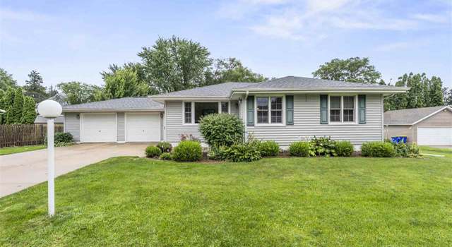 Photo of 111 W South St, Lisbon, IA 52253