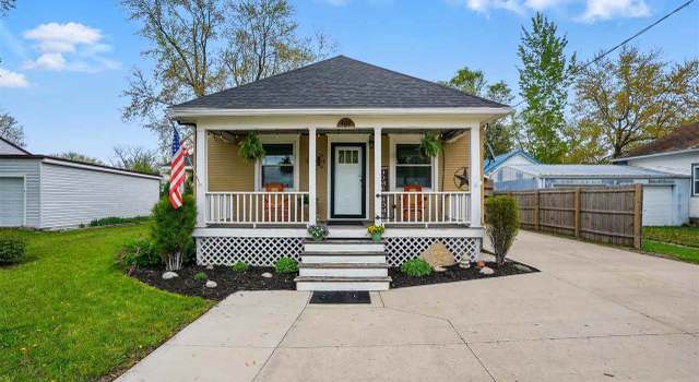 Photo of 402 S Mechanic St, Brighton, IA 52540
