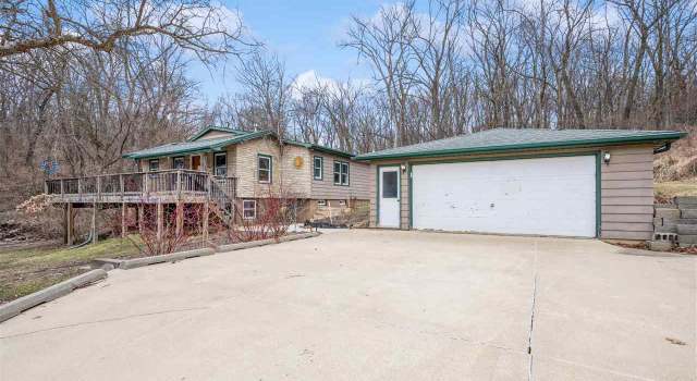 Photo of 4981 Valley Farm Rd, Central City Name, IA 52214