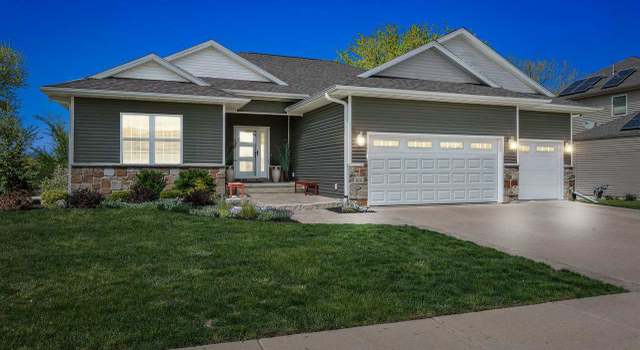 Photo of 410 E Jefferson St, North Liberty, IA 52317