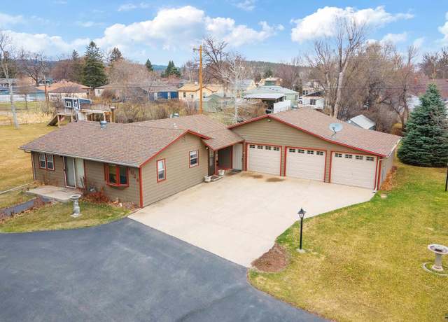 Property at 4024 W Main St, Rapid City, SD 57702, 4 beds, 1 bath