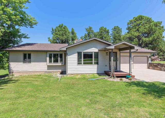 Property at 8704 Highland Hills Rd, Rapid City, SD 57702, 3 beds, 2 baths