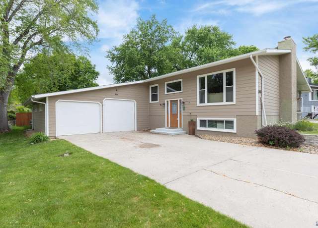 Property at 3513 Chapel Valley Rd, Rapid City, SD 57702, 5 beds, 3 baths