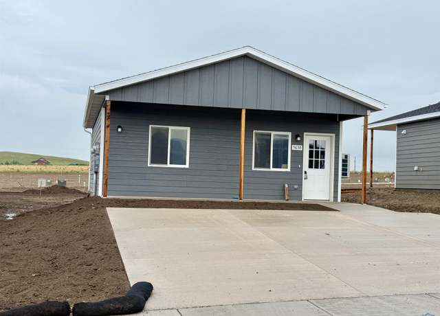 Property at 5638 Bridge Dr, Rapid City, SD 57703, 2 beds, 1 bath