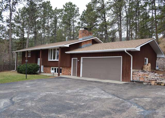 Property at 1521 Forest Ct, Rapid City, SD 57701, 4 beds, 2 baths