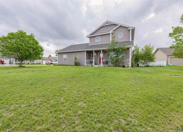 Property at 4625 Shayla Ct, Rapid City, SD 57703, 3 beds, 2.5 baths