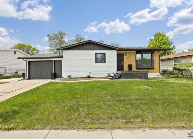 Property at 1403 Downing St, Rapid City, SD 57701, 4 beds, 2 baths