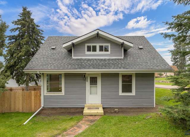 Property at 132 Harney St, Custer, SD 57730, 3 beds, 1 bath