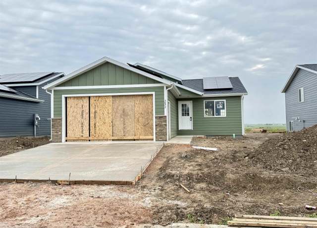 Property at 3872 Haralson Ln, Rapid City, SD 57703, 3 beds, 2 baths