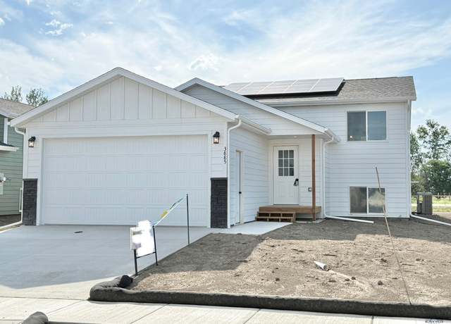Property at 3885 Haralson Ln, Rapid City, SD 57703, 5 beds, 3 baths