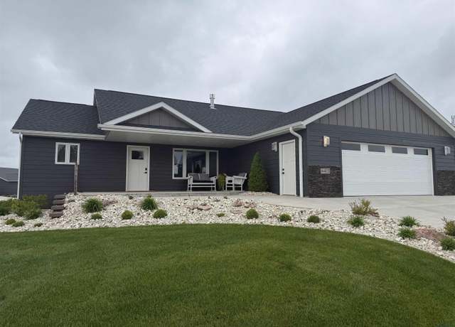 Property at 4403 Targhee Dr, Rapid City, SD 57702, 3 beds, 2 baths