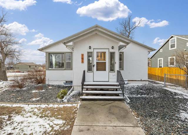 Property at 701 St Andrew St, Rapid City, SD 57701, 3 beds, 2 baths