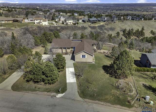 Property at 5132 Ridgeview Rd, Rapid City, SD 57701, 4 beds, 3.5 baths
