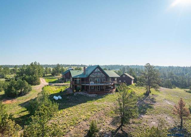 Property at 11431 Wrangler Ct, Custer, SD 57730, 4 beds, 3.5 baths