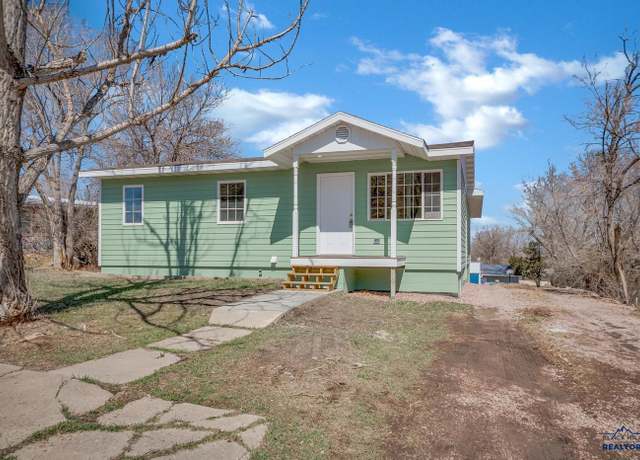 Property at 1000 F St, Edgemont, SD 57735, 3 beds, 2 baths