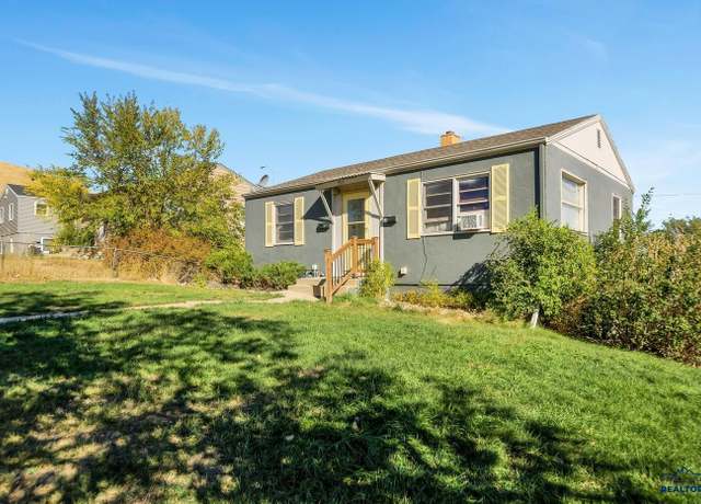 Property at 1914 Ivy Ave, Rapid City, SD 57701