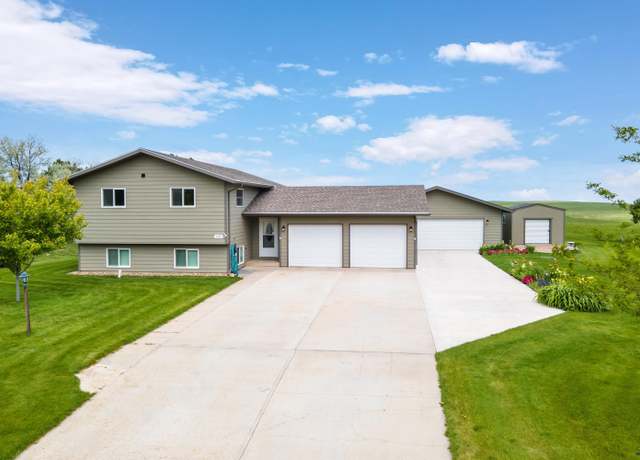 Property at 930 Virginia Ln, Rapid City, SD 57701, 2 beds, 1 bath