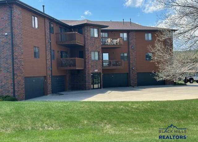 Property at 4215 Fairway Hills Dr, Rapid City, SD 57702, 2 beds, 2 baths