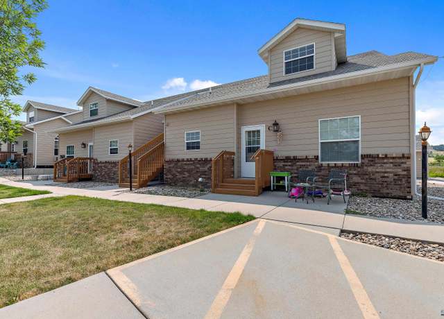 Property at 768 Earleen St, Rapid City, SD 57701, 2 beds, 1 bath