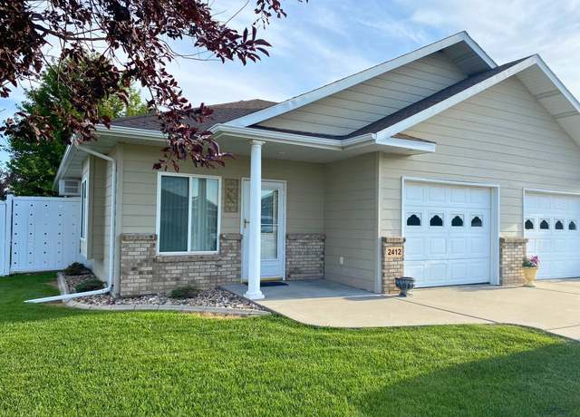 Property at 2412 Merlot Dr, Rapid City, SD 57701, 2 beds, 2 baths