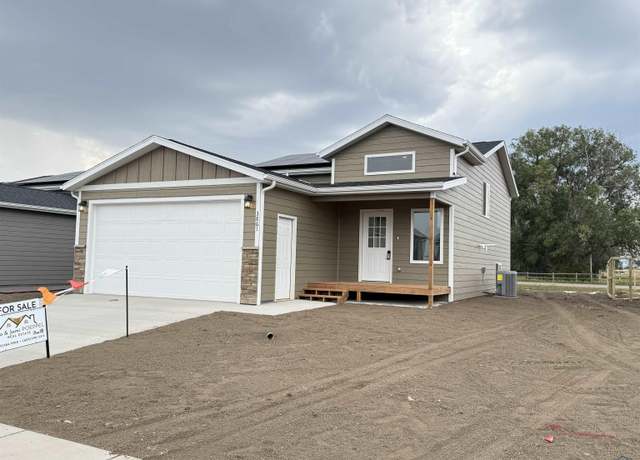 Property at 3861 Haralson Ln, Rapid City, SD 57703, 4 beds, 2 baths