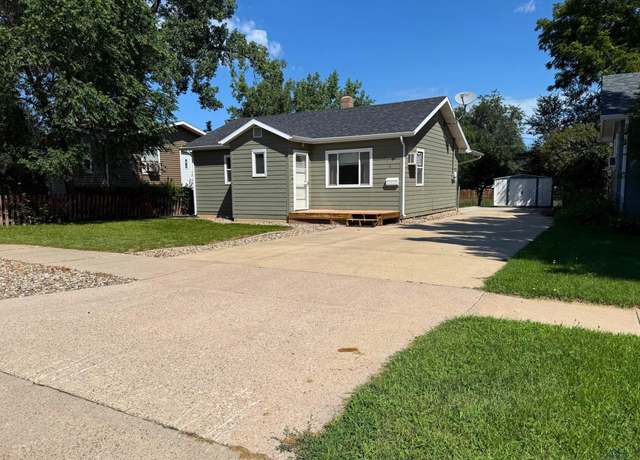 Property at 216 St Anne St, Rapid City, SD 57701, 4 beds, 2 baths