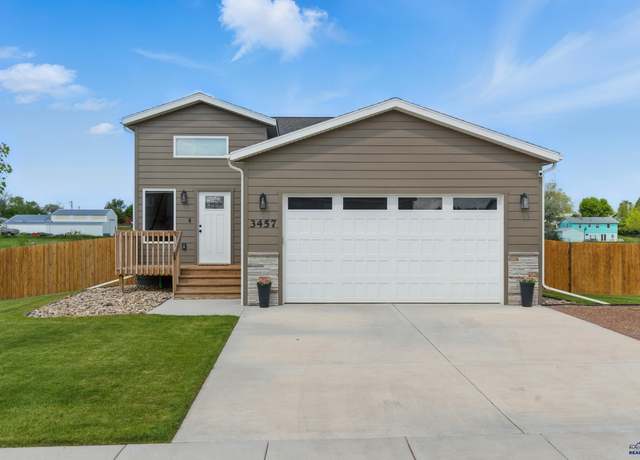 Property at 3457 Blackpowder Rd, Rapid City, SD 57703, 4 beds, 3 baths