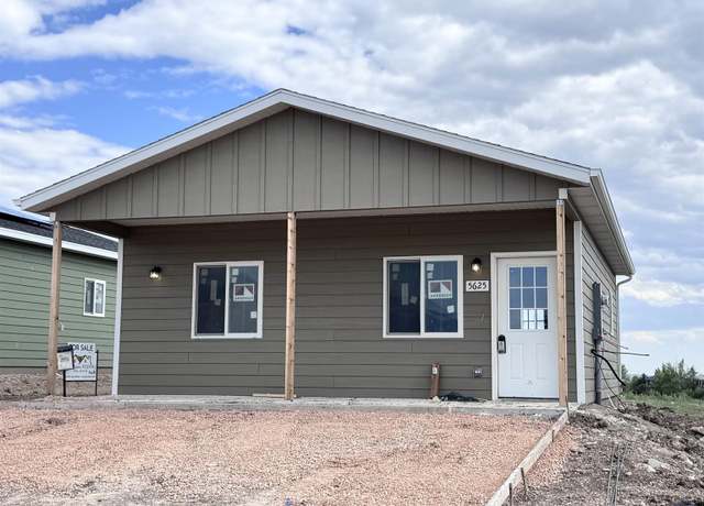 Property at 5625 Bridge Dr, Rapid City, SD 57703, 2 beds, 1 bath