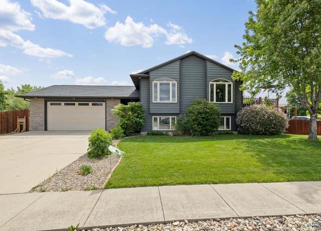 Property at 2909 Hoefer Ave, Rapid City, SD 57701, 4 beds, 2 baths