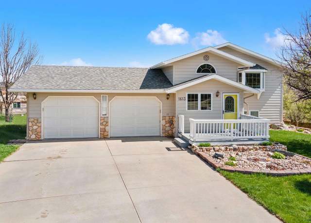Property at 1613 Elk Ct, Sturgis, SD 57785, 4 beds, 3 baths