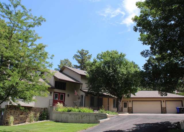 Property at 4580 S Glenview Pl, Rapid City, SD 57702, 4 beds, 4 baths