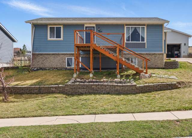 Property at 3109 10th Ave, Spearfish, SD 57783, 5 beds, 2 baths
