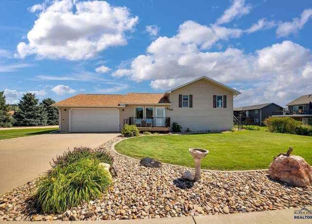 Property at 9310 Astoria Ln, Summerset, SD 57718, 3 beds, 2.5 baths